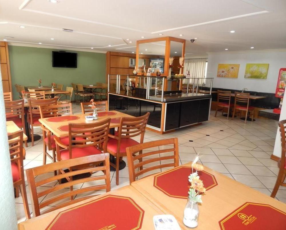 Dan Inn Curitiba Bagian luar foto