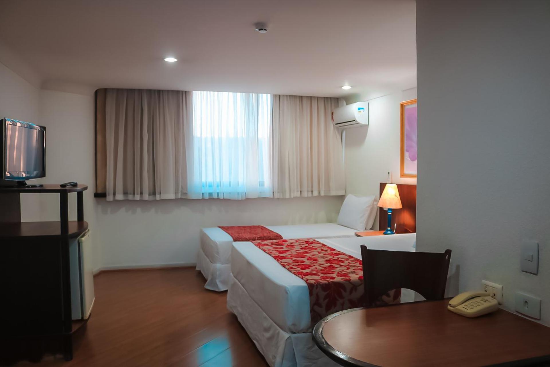 Dan Inn Curitiba Bagian luar foto
